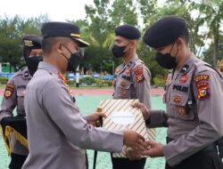 Polres Siak Berikan Penghargaan Kepada Personel Berprestasi