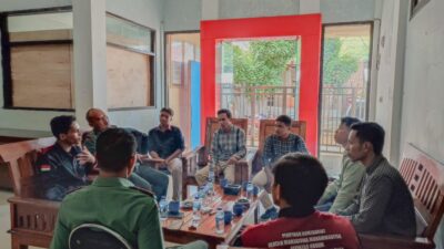 Pimpinan Komisariat IMM UM Bima Menggelar silaturahim dengan Kasdim 1608