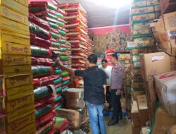 Jelang Natal dan Tahun Baru 2023 Polsek Pangkalan Lesung Monitoring Harga Sembako