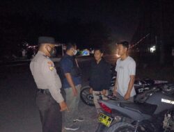 Dekat Dengan Masyarakat, Personil Polsek Kerumutan Lakukan Patroli Dialogis