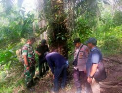 Cek Camera Trip, Polsek Bunut Dampingi Tim BKSDA