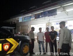 Patroli Blue Light, Personil Polsek Kerumutan Lakukan Himbauan Kamtibmas Kepada Masyarakat