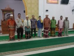 Polsek Ukui Jalin Kedekatan Dengan Masyarakat Dengan Sholat Subuh Bersama