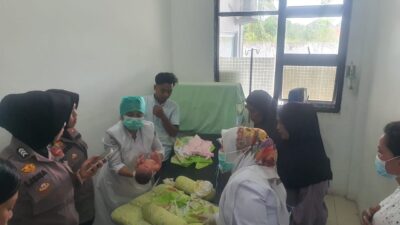 Imam Masjid Desa Babussalam Rohul, Temukan Bayi Mungil Perempuan Usai Shalad Dhuhur Berjamaah