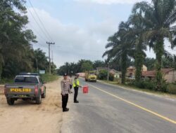 Kepada Pengguna Jalan, Polsek Pangkalan Lesung Patroli dan Pengaturan Lalin
