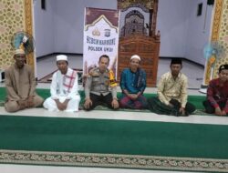 Jalin Kedekatan Dengan Masyarakat, Polsek Ukui Giat Subuh Harmoni
