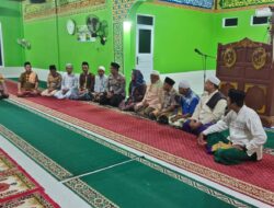 Bersama Jamaah, Subuh Harmoni Polsek Teluk Meranti Dilaksanakan di Masjid Al-Qohar Kelurahan