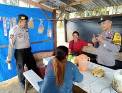 Bhabinkamtibmas Polsek Kerumutan Sampaikan Pesan Kamtibmas di Warung Kopi