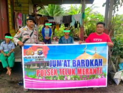 Polsek Teluk Meranti Salurkan Sembako Dalam Program Jumat Barokah