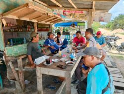 Masyarakat Keluhkan Kondisi Jalan Yang Rurak, Polsek Ukui Giat Jumat Curhat