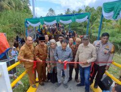 Penuhi Aspirasi Masyarakat, H. Ferryandi Resmikan Jembatan di Dusun Sialang Dalam