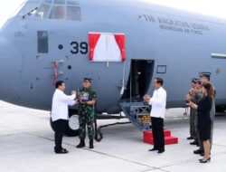 Presiden Jokowi Saksikan Penyerahan Pesawat Super Hercules TNI AU