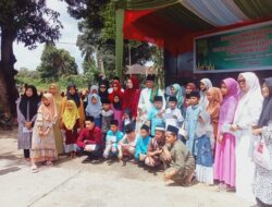 Bupati H.Zukri Ziarah Kubur di Kuala Terusan, Program Santunan Anak Yatim Piatu Diapresiasi Masyarakat Pelalawan