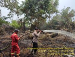 Bersama RPK Perusahaan, Polsek Teluk Meranti Lakukan Pemadaman Lahan Terbakar