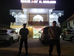 Ramadhan 1444 H, Polsek Ukui Pam Tarawih Di Masjid Jami’ Al-Muslimin