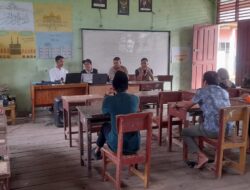 Pihak Polsek Teluk Meranti Hadir Rapat Pleno DPHP di Desa Petodaan
