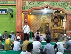 Kunker ke Rohul, Gubri Didampingi Bupati dan Wabup Serahkan Bantuan Pembangunan RLH di Ujung Batu