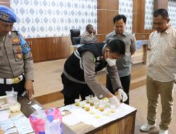 Kapolres Tulang Bawang Cek Urine Secara Mendadak Personel Satresnarkoba, Ini Tujuan Utamanya