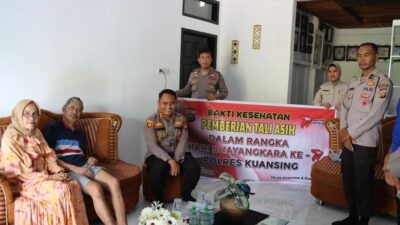 Tali Kasih di Hari Bhayangkara Ke-77, Kapolres Kuansing Melaksanakan Bakti Kesehatan Kepada Personil Yang Sakit Menahun