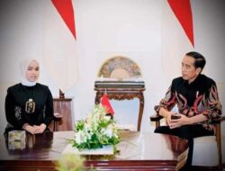 Presiden Jokowi Terima Peraih Golden Buzzer AGT 2023 Putri Ariani