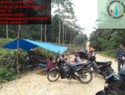 Masyarakat Adakan Aksi Unjuk Rasa Tuntut Tempat Pemakaman Umum Dan DAS PT Serikat Putra