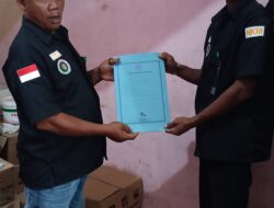 SERAHKAN SK, PAC LSM PENJARA PN DELI TUA DIHARAPKAN MENJADI MOTIVATOR KEGIATAN PRODUKTIF KECAMATAN