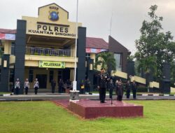 Upacara Bendera Peringatan HUT Kemerdekaan Republik Indonesia Ke : 78 Tahun 2023 Di Polres Kuansing