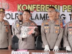 Kapolres Lampung Tengah Gelar Konferensi Pers Terkait Kasus Perdagangan Asongan Kedapatan Membawa Senpira Saat Laka Lantas