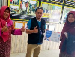 Siswa SMKN 1 Pangkalan Kerinci Terima Sertifikat Pelatihan Jurnalistik Dari JMSI Pelalawan
