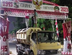 Antusias Antar RT Beradu Menghias Kampung Untuk Sambut HUT RI-78 di Kelurahan Kerinci Kota