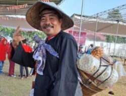 Peringati HUT RI ke – 78 Karang Taruna Karangrejo Gelar Pawai Budaya