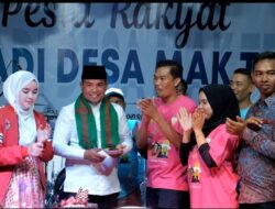 Bupati H. Zukri Takjup, Penutupan Hari Jadi Desa Mak Teduh ke -16 Dihibur Artis Ibukota