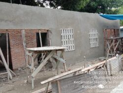 MIRIS !!!, SUDAH HAMPIR DUA BULAN PEMBAGUNAN TOILET JAWEAN SISWA / GURU BELUM JUGA SELESAI