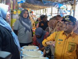 Pj Walikota Padangsidimpuan Pantau Harga Bahan Pokok di Pasar Pajak Batu