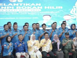 Hadiri Pelantikan, Bupati Rohil Minta DPD II KNPI Rohil Dapat Ayomi Organisasi Lain Untuk Bangun Daerah