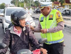 Dikira Razia Ternyata Dapat Hadiah