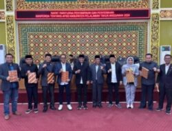 Rapat Paripurna DPRD Pelalawan Bahas Ranperda APBD 2024 untuk Keuangan Daerah yang Tertib dan Efisien