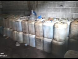 Diduga Gudang Penimbunan BBM Bersubsidi di Desa Simpang Harapan, Rokan Hulu Riau