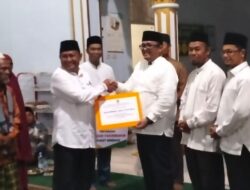 Sekda Rohul Kunjungi Masjid Al Falah dalam Safari Ramadhan