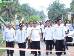 Bupati Rohul Resmikan Jalan Penghubung Utama antara Dua Desa di Kecamatan Rambah Hilir