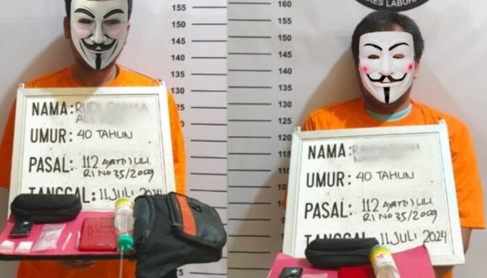 Gegara Sabu Kedua Pria Ini Ditangkap Tim Gabungan.