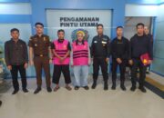 Jaksa Penyidik Laksanakan Penyerahan Tanggungjawab Dan Barang Bukti Tahap Dua, Terkait Dugaan Korupsi Kadis Perindagkop Kota Sidempuan