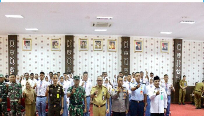 Pj Bupati Tulang Bawang Drs.Qudrotul Ikhwan.MM yang di wakili oleh sekda Lantik 33 Orang Calon PASKIBRAKA Kab. Tulang Bawang