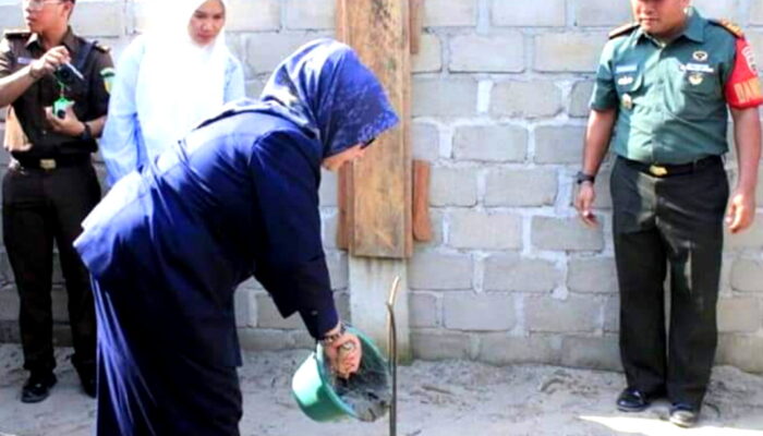 Plt Bupati Hadiri Peletakan Batu Pertama Pembangunan Pos Koramil Negeri Lama.