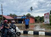 Anton, ST., MM., Calon Bupati Rokan Hulu, Tinjau Langsung Dampak Banjir di Pasir Pengaraian