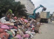 Gerak Cepat Bersihkan Tumpukkan Sampah, Warga Apresiasi Langkah Lurah Kerinci Timur dan Tim GAUL