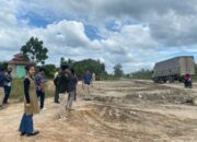 “Perbaikan Jalan Tanpa Jejak Anggaran: Publik Pertanyakan Transparansi Proyek Pemprov di Tualang”