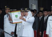 Bupati Rohul Lantik 34 Pejabat, Rika Meriza Jadi Sorotan sebagai Satu-satunya Camat Perempuan