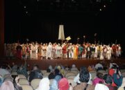 JIC Pentaskan Drama Kolosal “Pangeran Jayakarta” di TIM, Wagub DKI: Saya Bangga Para Kiai Main Drama