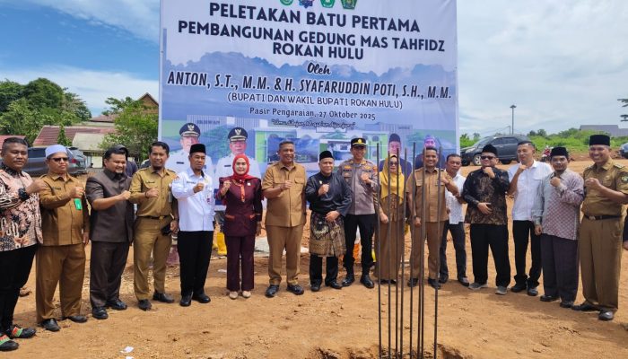 Bupati Rohul Letakkan Batu Pertama Pembangunan Gedung MAS Tahfidz, Langkah Nyata Membangun Generasi Qurani
